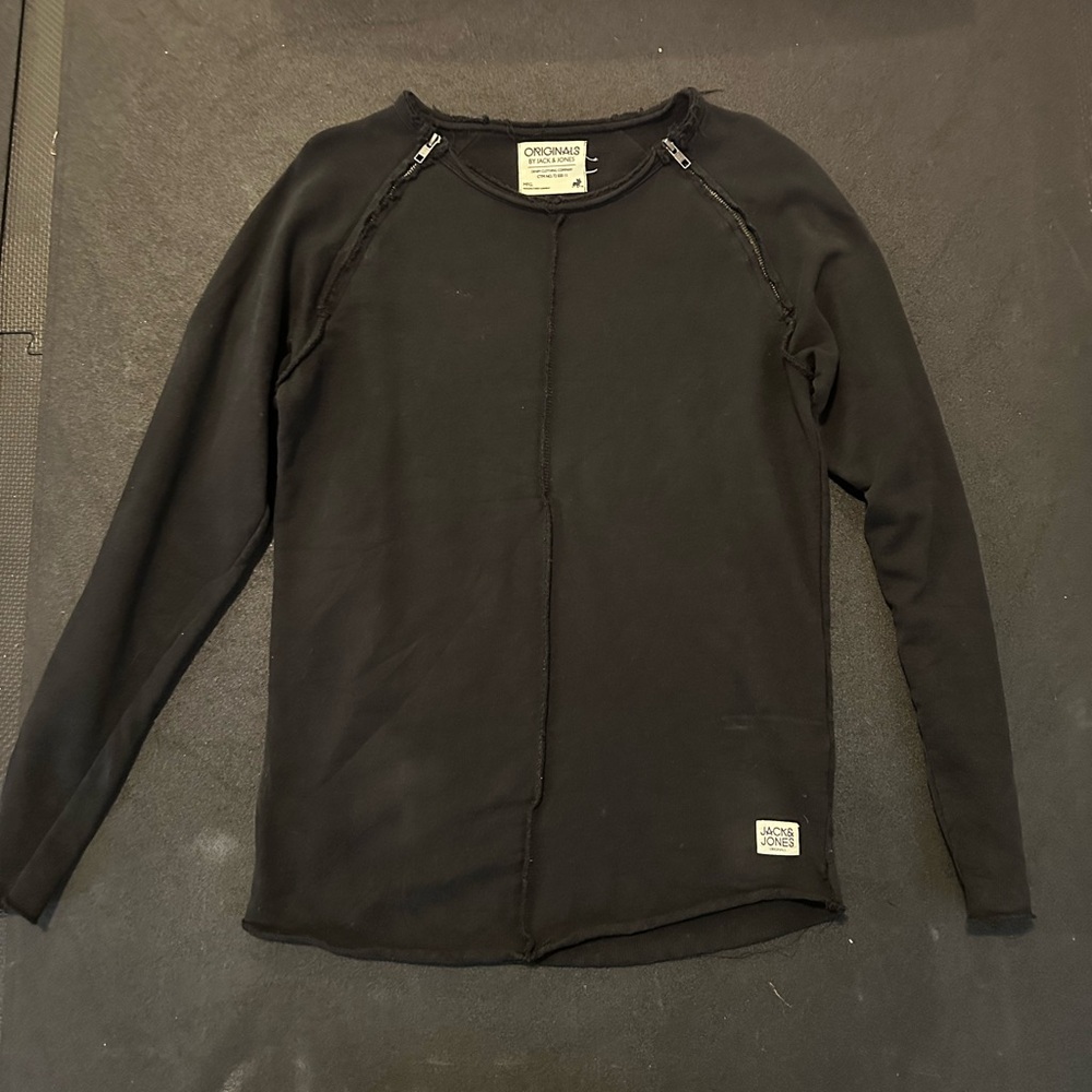 Jack & Jones Originals - Black Long Sleeve Tee - Tapered and Zippers